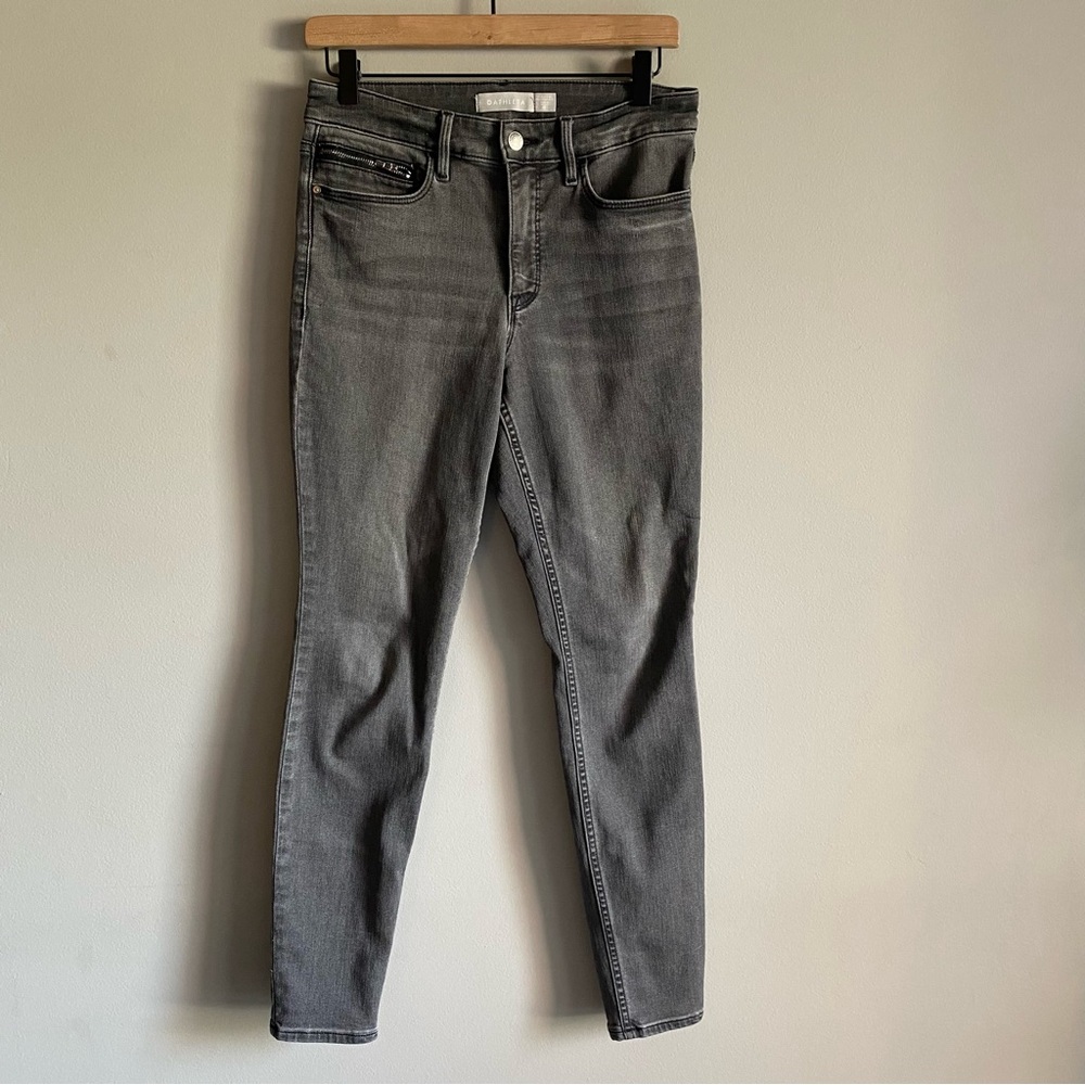 Athleta Sculptek Ultra Skinny High Rise Stretch Jeans EUC Size 8